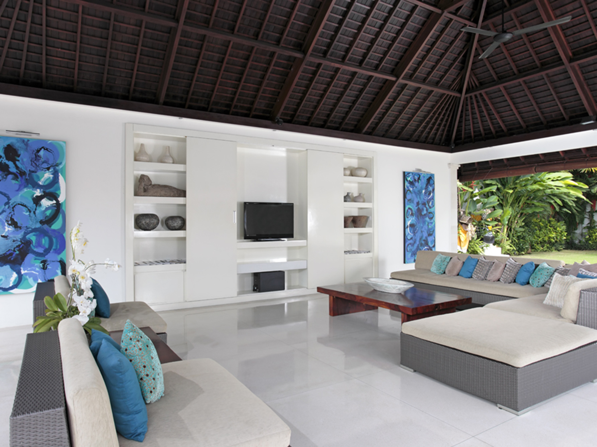 Villa Asante - Open air living area - Villa Asante, Canggu, Bali